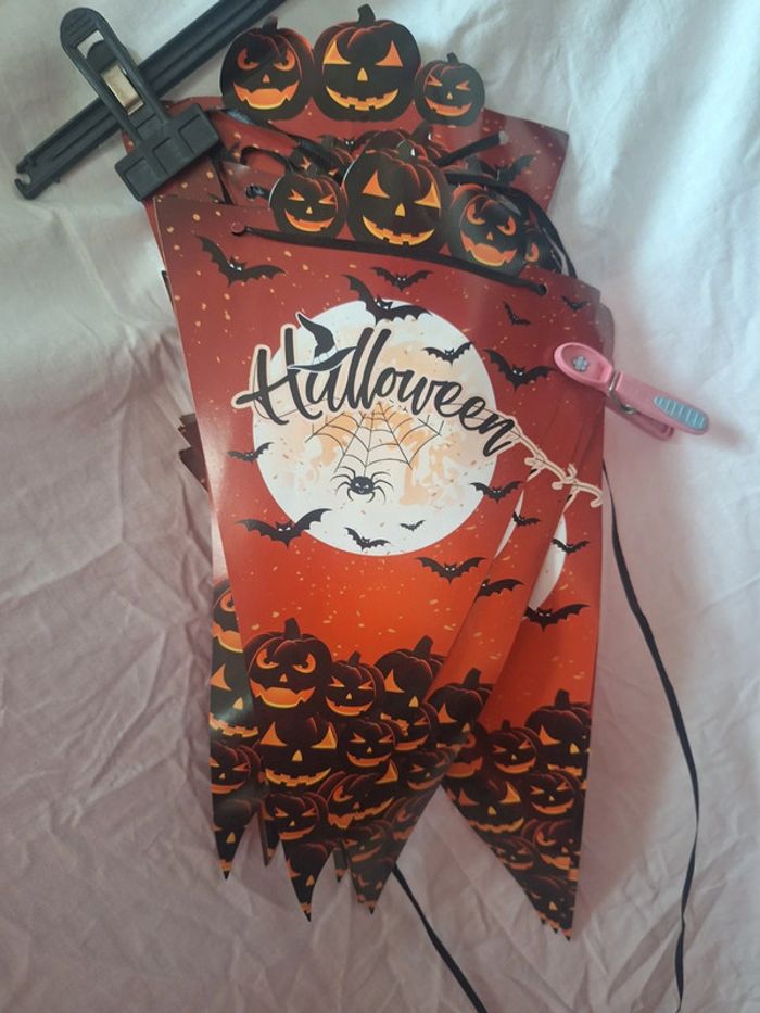 Guirlande 15 fanions pour halloween