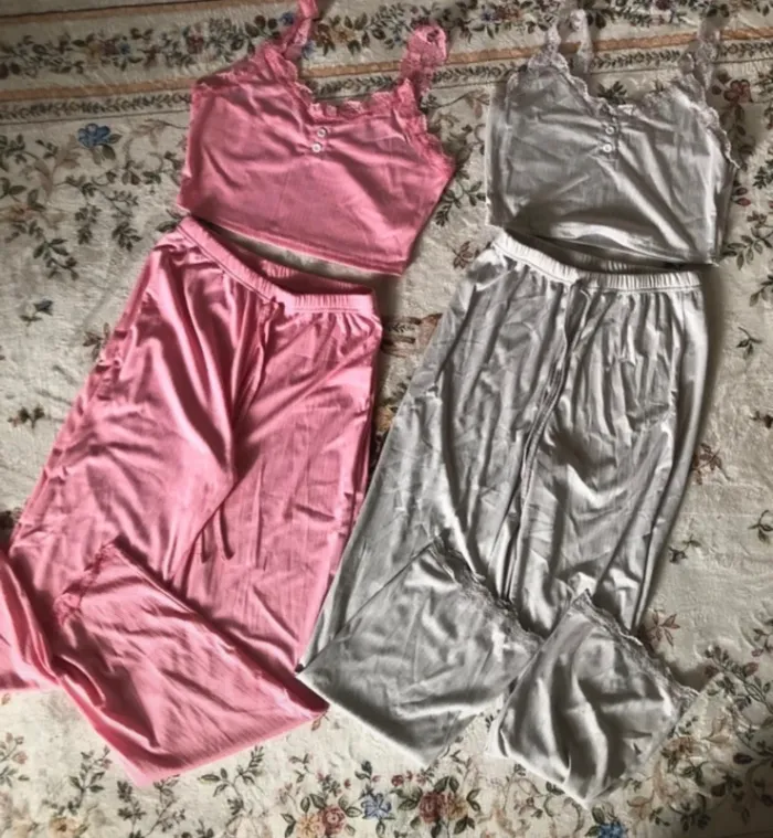 Lot de 2 ensembles femmes tenue de jour ou pyjama classe et chic - photo numéro 4