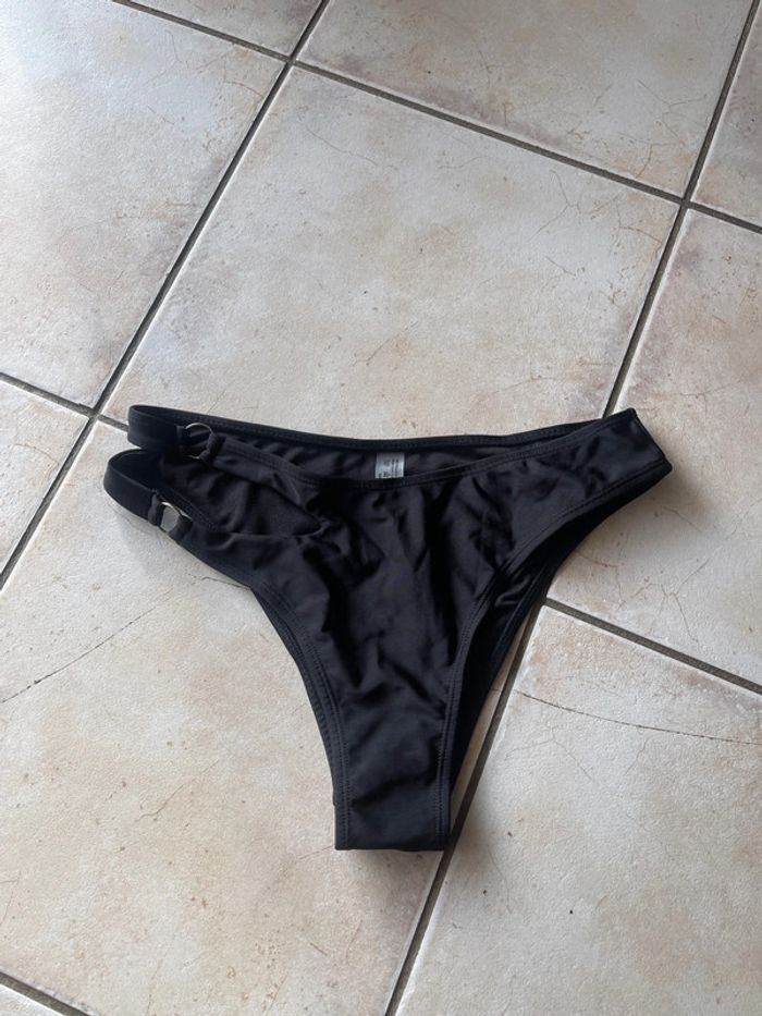Tanga de maillot de bain