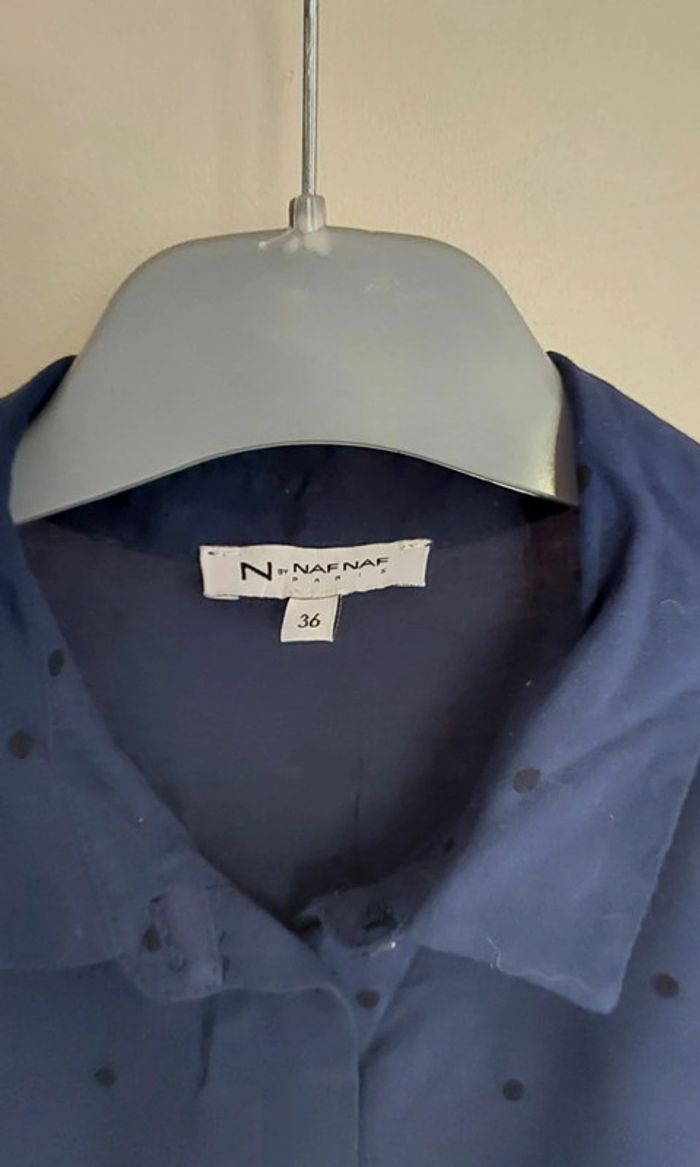 Chemise bleu marine à petits pois noir NafNaf T 36 - photo numéro 5