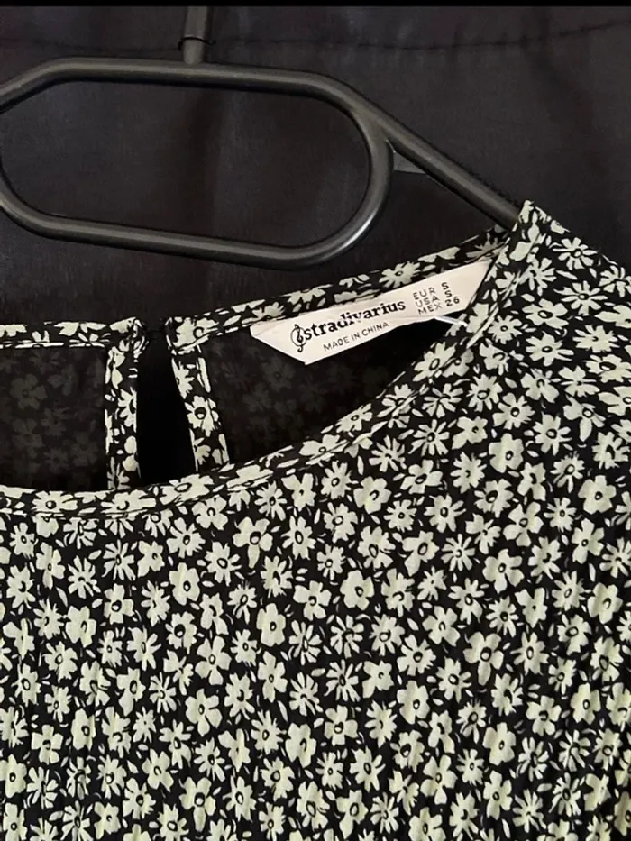 Sublime blouse neuve - taille s - stradivarius - photo numéro 2