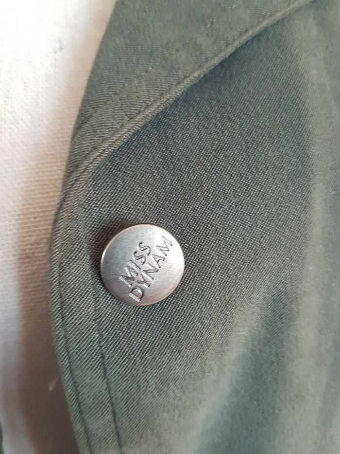 Veste femme verte cintrée. Miss Dynam. Taille 42, 51cm aux aisselles, 65cm de haut. - photo numéro 4