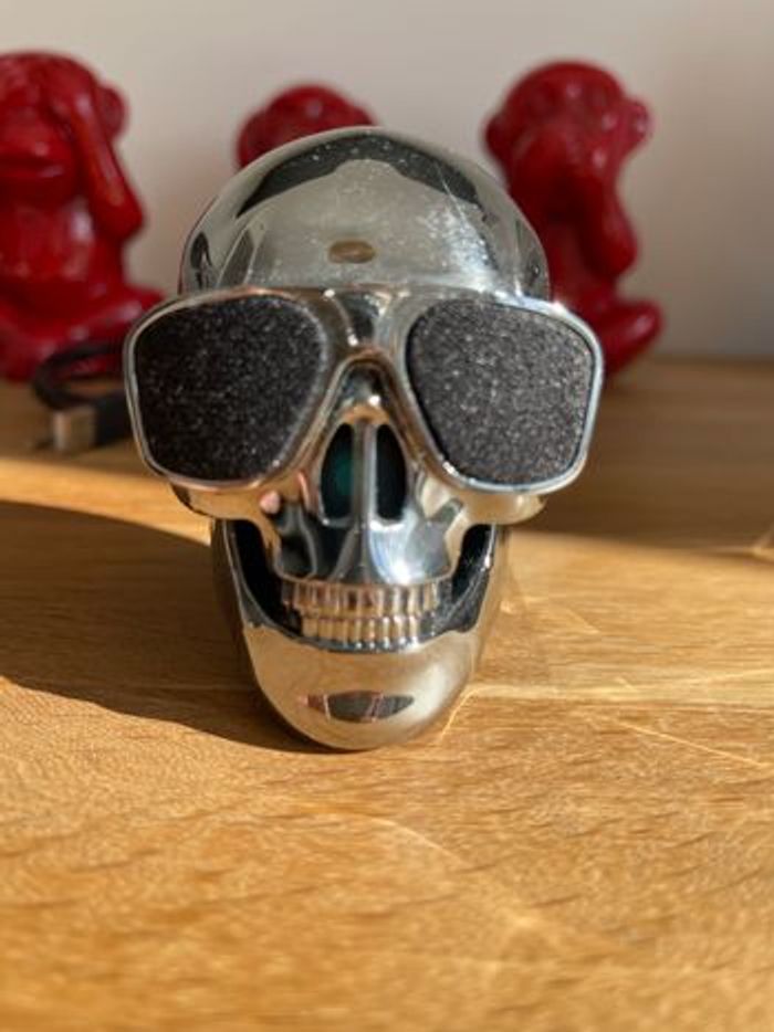 Petite enceinte « Tête de mort » Bluetooth - photo numéro 2