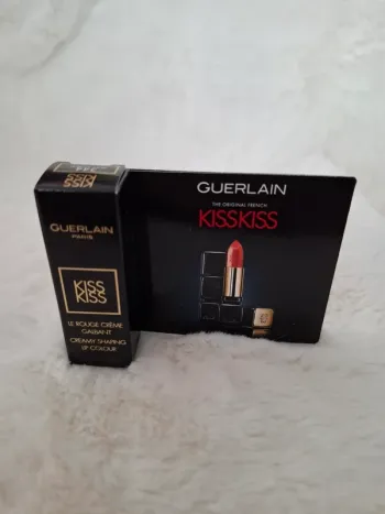 Kiss Kiss Le rouge crème galbant Sexy Coral Travel Size