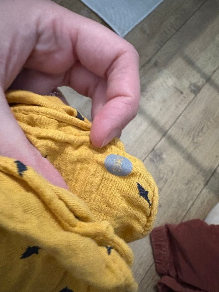 Écharpe / foulard requin - photo numéro 2