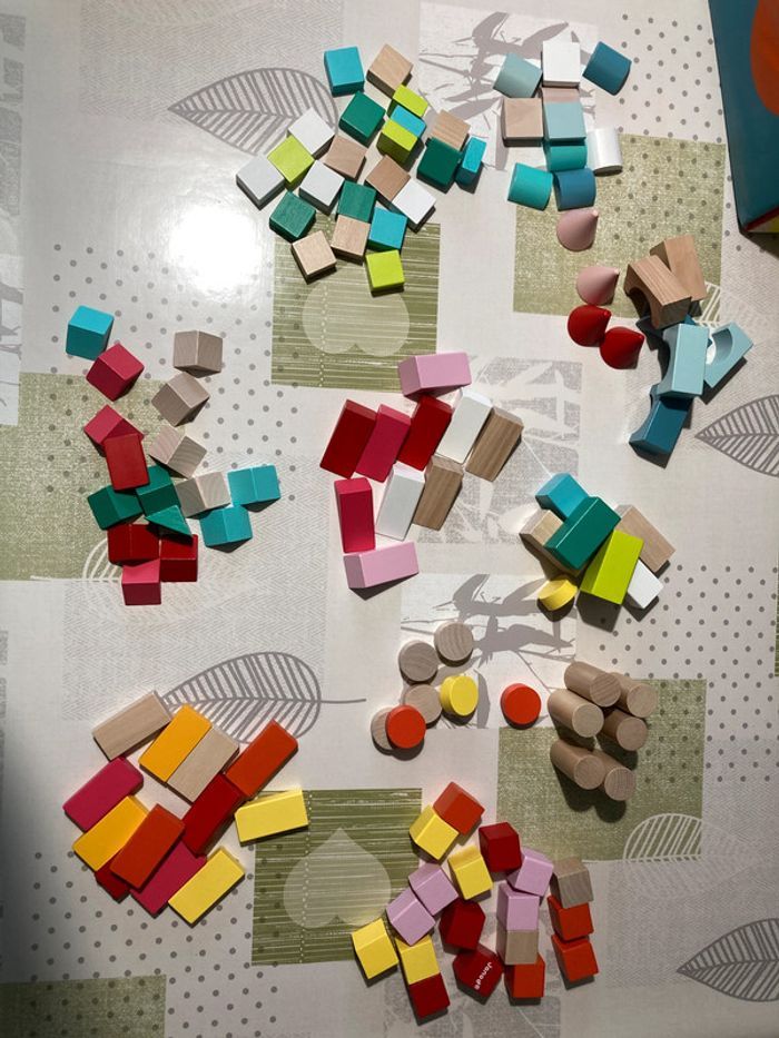 Janod - Kubix, 110 cubes en bois pour construction + tapis (2 à 6 ans) - photo numéro 5