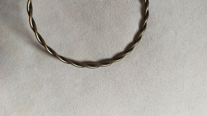 Bracelet rigide torsadé – Collection Sable & Ébène - photo numéro 3