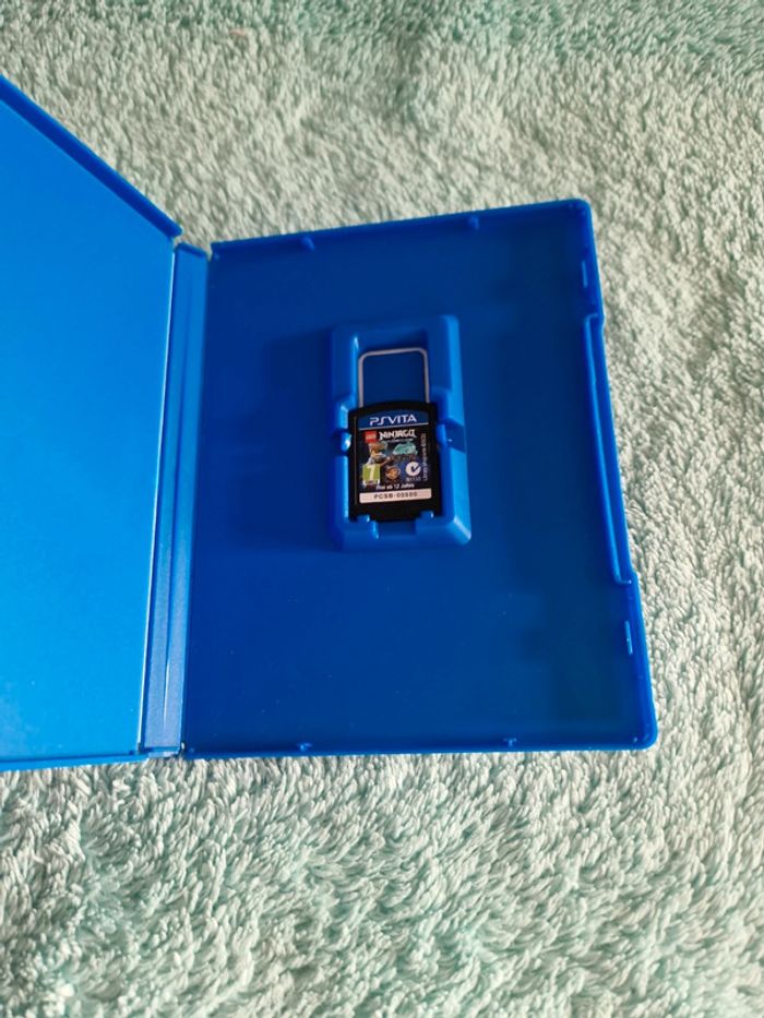 Ninjago nindroids ps vita - photo numéro 2