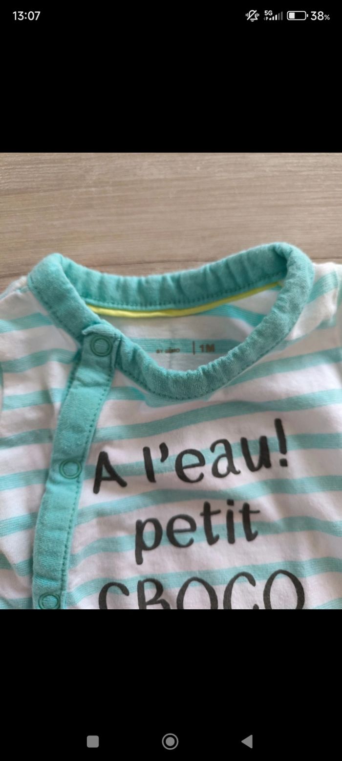 Conbishort taille 1 mois - photo numéro 3