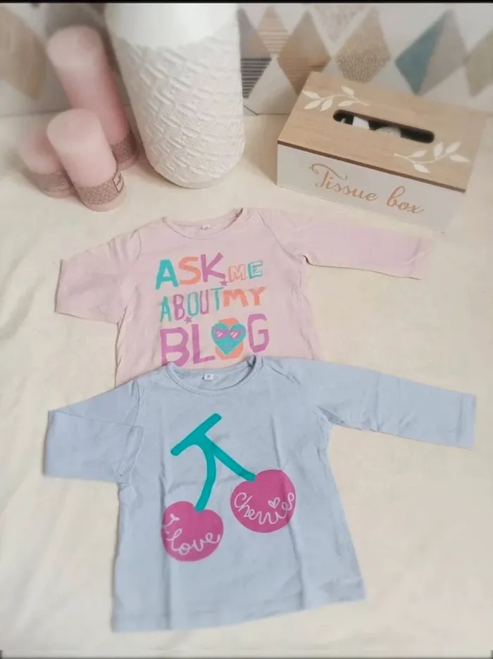 Lot de 2 tee-shirts manches courtes fille 12 mois