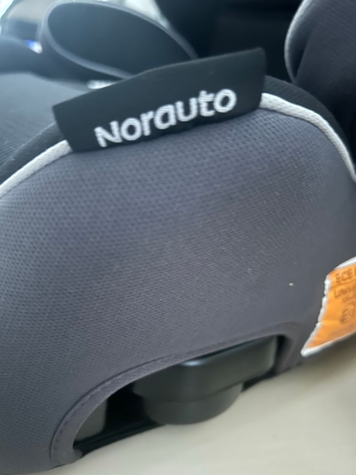 Siège auto neuf 15-36kg - photo numéro 3