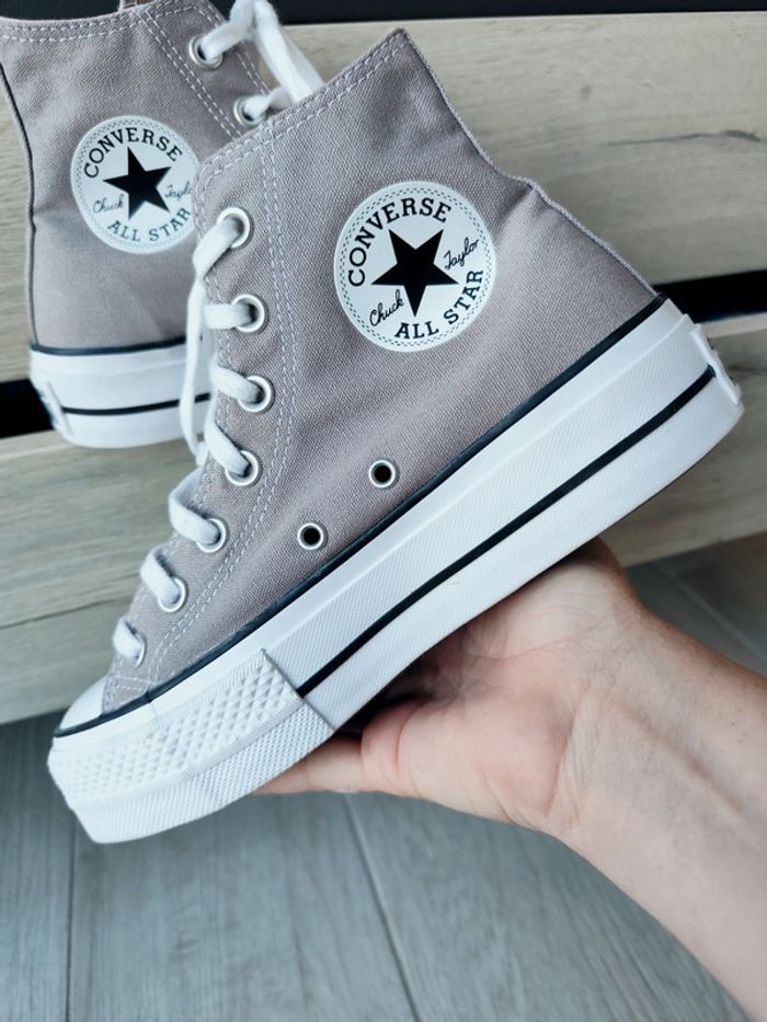 Converse plateforme beige - photo numéro 2