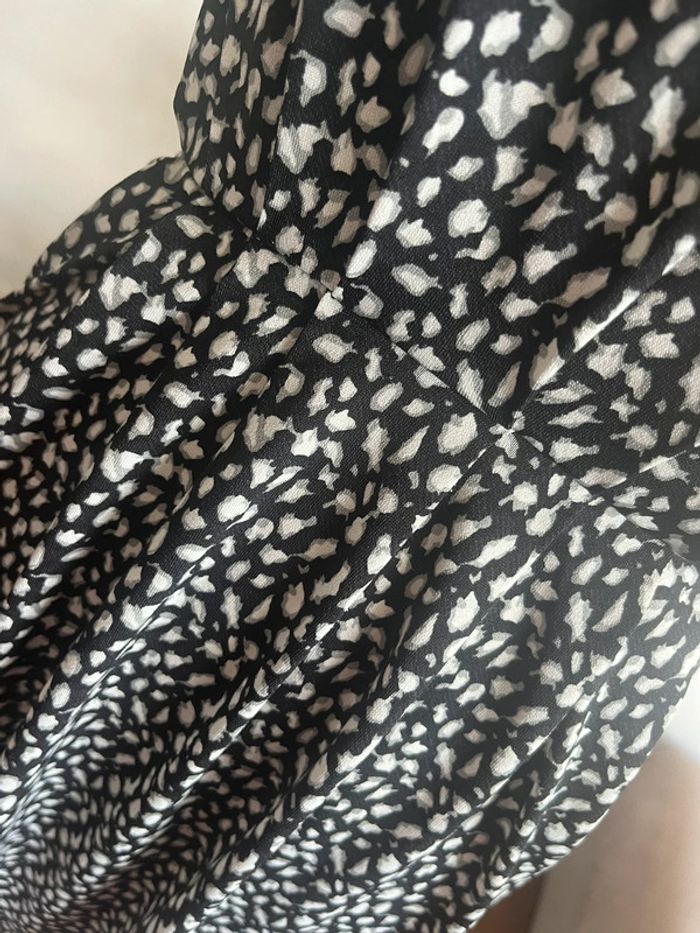Robe chic fluide sans manches imprimée motifs - photo numéro 6