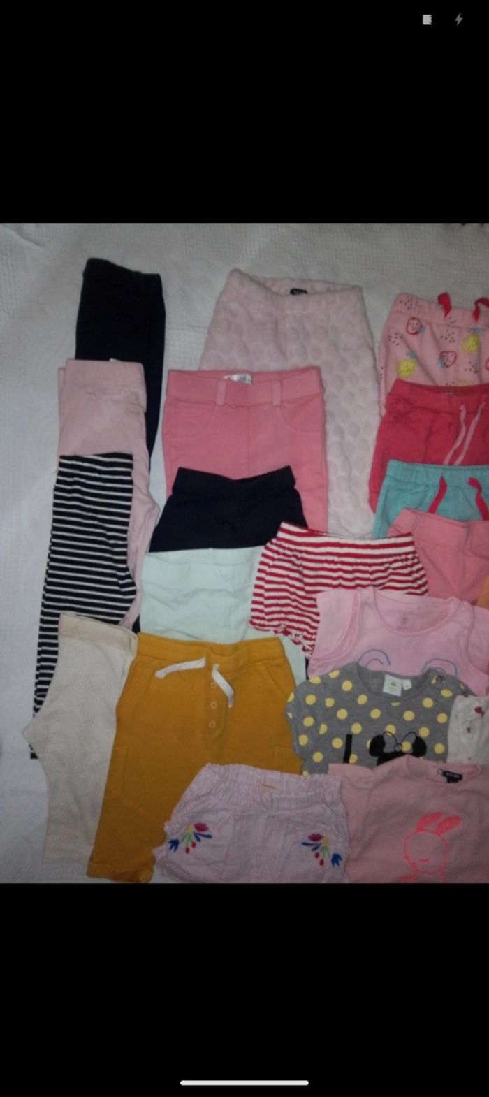 GROS LOT FILLE 6 et 9 mois - photo numéro 3