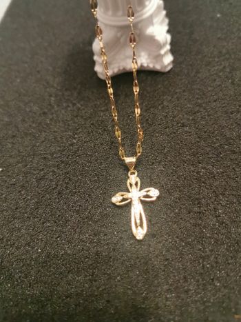 Collier et pendentif spirituel croix chrétienne