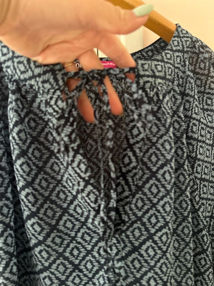Chemisier transparent bleu et noir à motif - photo numéro 5