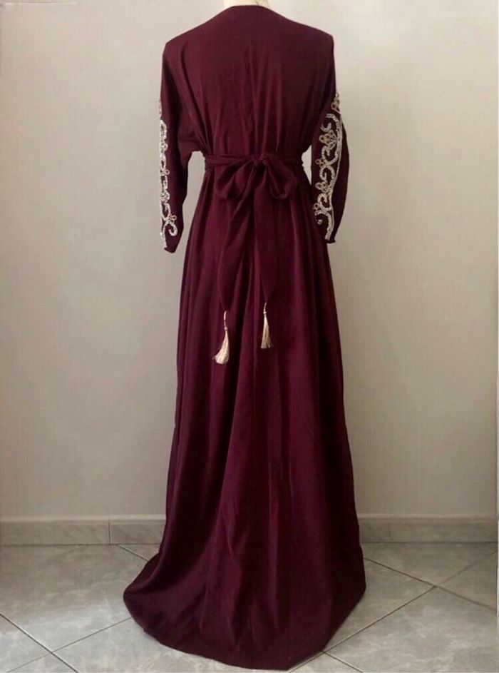 Robe de soirée avec strass - photo numéro 2