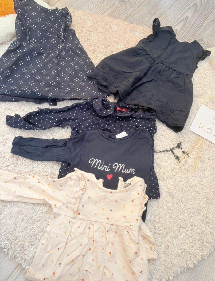 Lot vêtements fille 9 mois - photo numéro 2