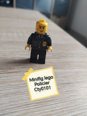 Minifig lego policier cty0101