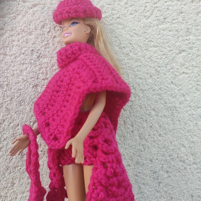 Vêtements pour Barbie 3+1€. - photo numéro 3