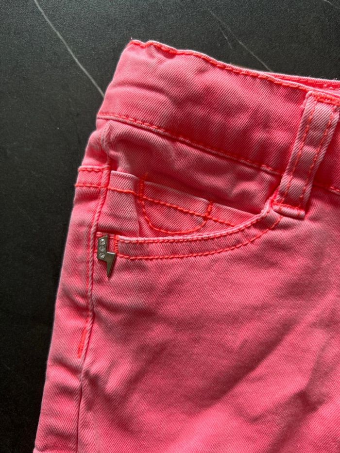 Short rose fluo 3 Pommes - photo numéro 3