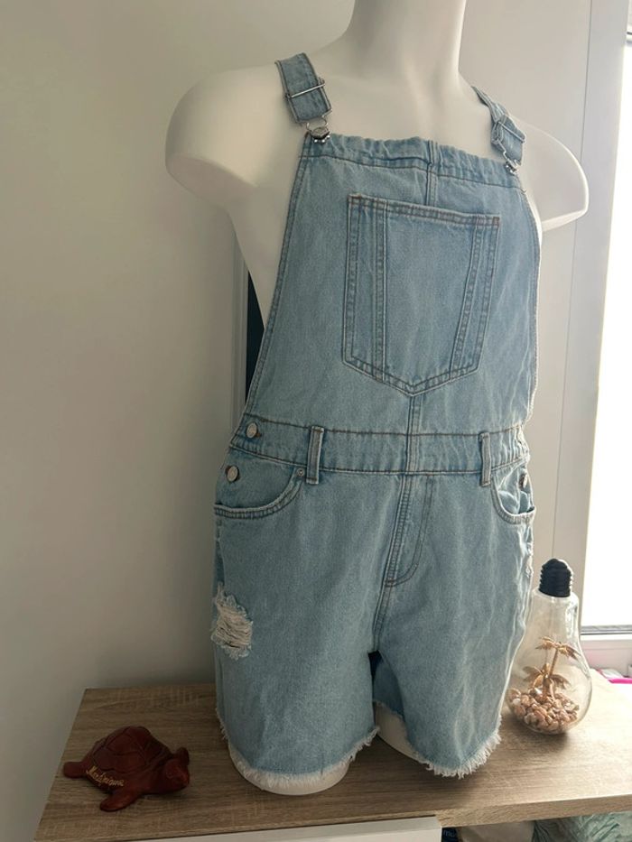 Salopette short neuve - photo numéro 2