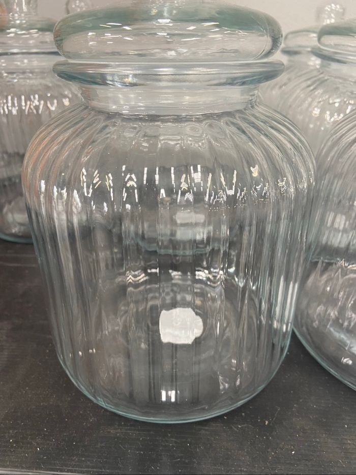 Bonbonnière en verre neuf