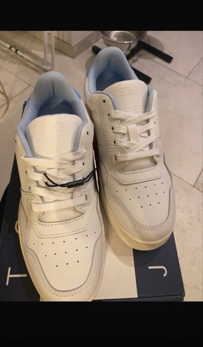 Baskets femme Tommy Hilfiger - neuf - photo numéro 5