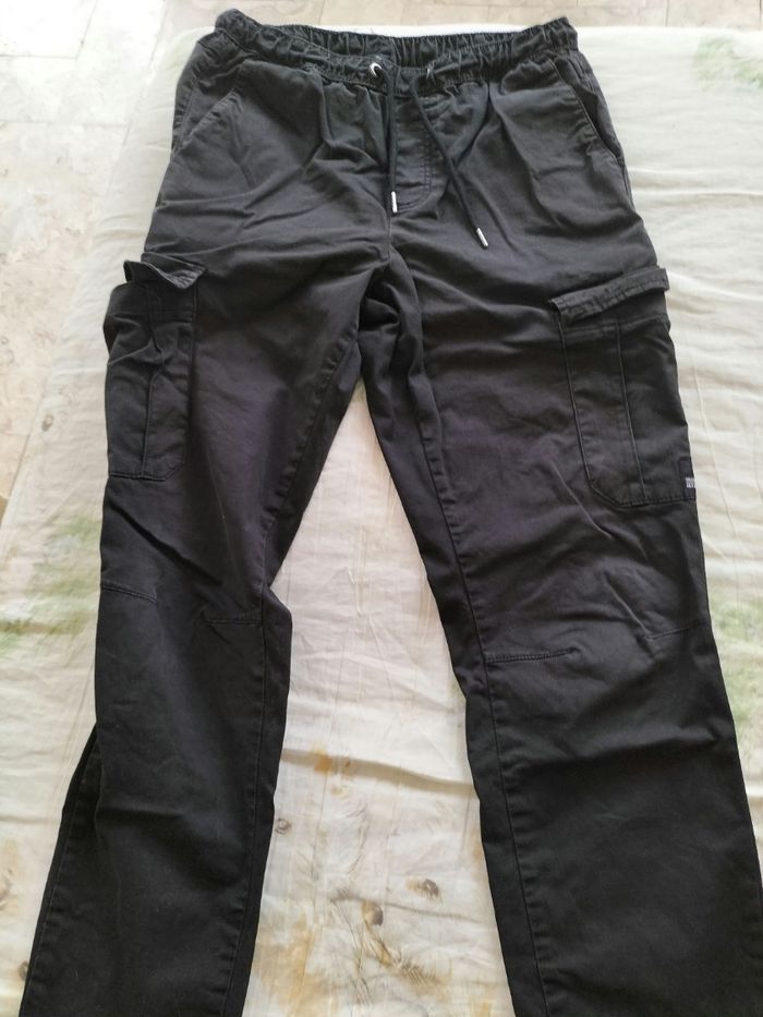 Lot 3 pantalons - photo numéro 2