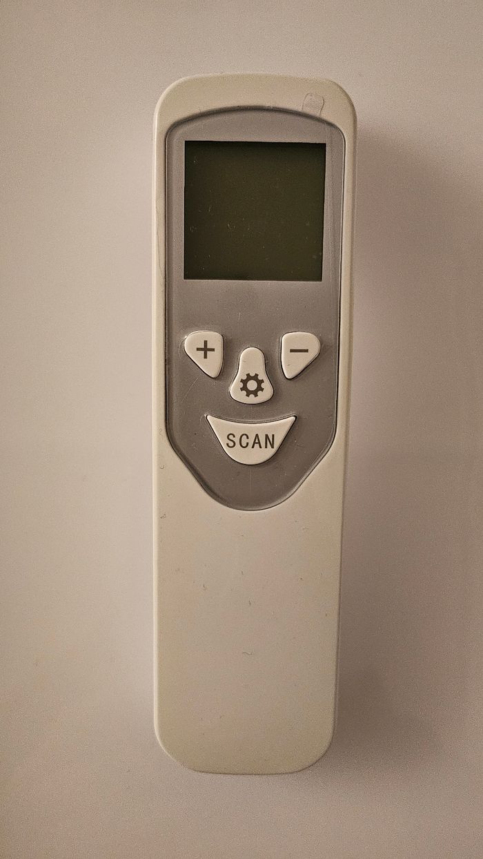 Thermomètre frontal