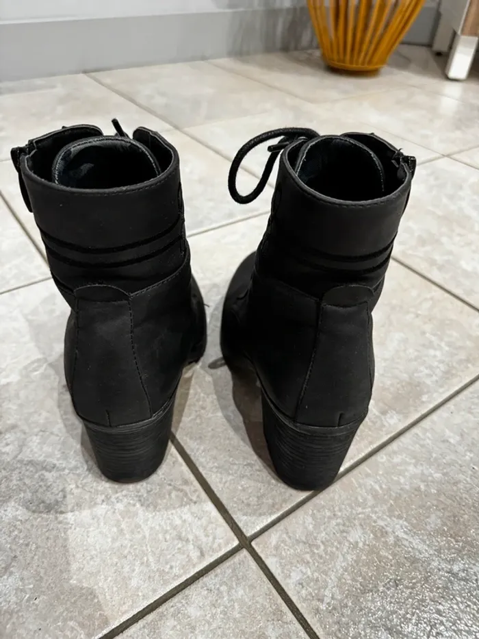 Bottines noires broderies 37 - photo numéro 3