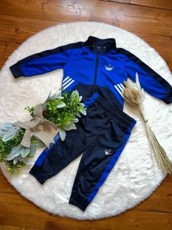 Ensemble jogging Adidas - 18/24mois