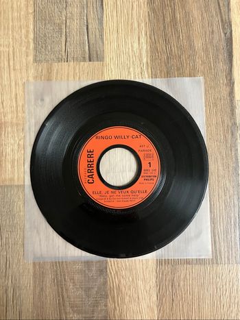 Vinyle 45 tours sans pochette-Ringo Willy Cat-Elle je veux qu’elle