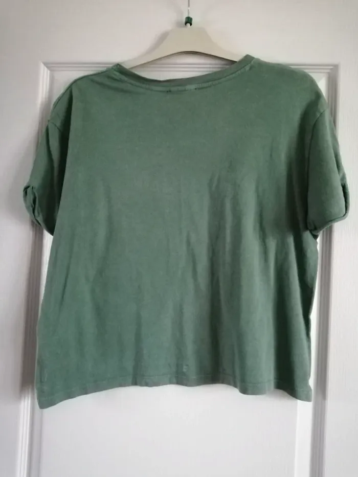 T-shirt vert - photo numéro 2