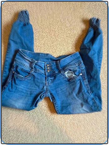 Très jolie jeans taille  40  marque miss ness