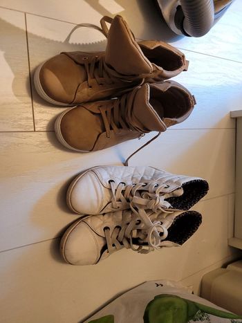2 paires de chaussures 38