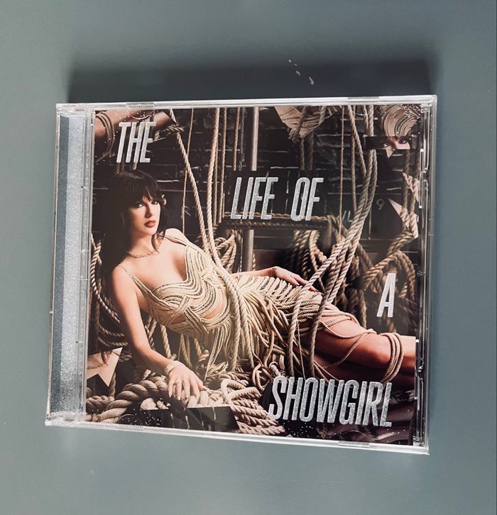 Bundle 4 CD Taylor Swift Life of a Showgirl Limited Édition - photo numéro 3