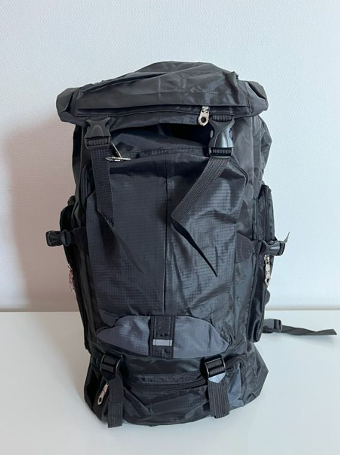 Sac de randonnée noir 45 litres - photo numéro 2