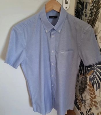 Chemise à rayures bleu et blanc manches courtes