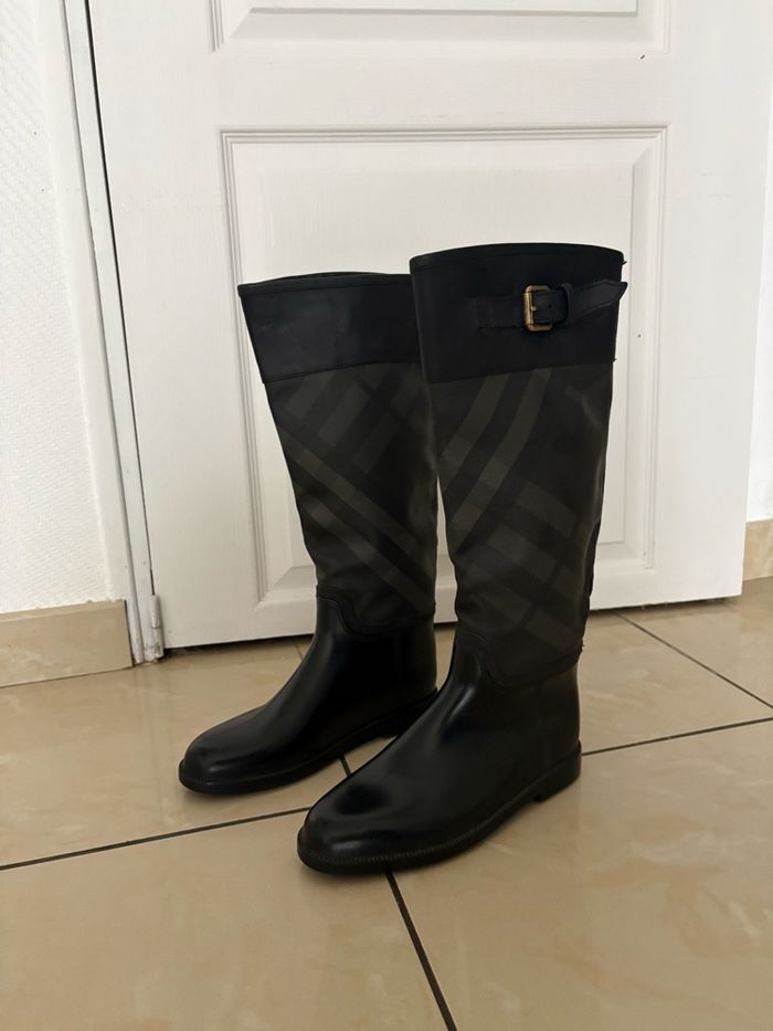 Bottes hautes noire Burberry - taille 37 - photo numéro 5