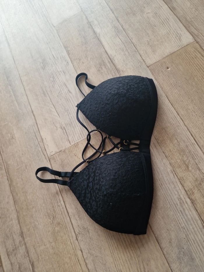 Très beau Soutien-gorge lacets - photo numéro 2