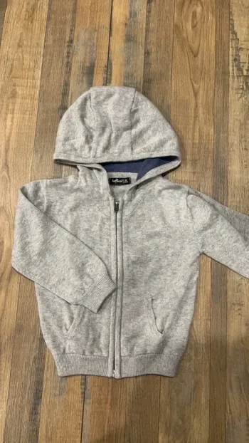 Gilet à capuche