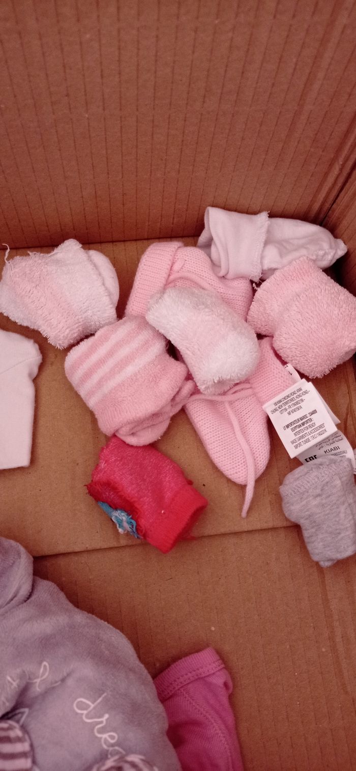 Lot vêtements 0-1 mois - photo numéro 2