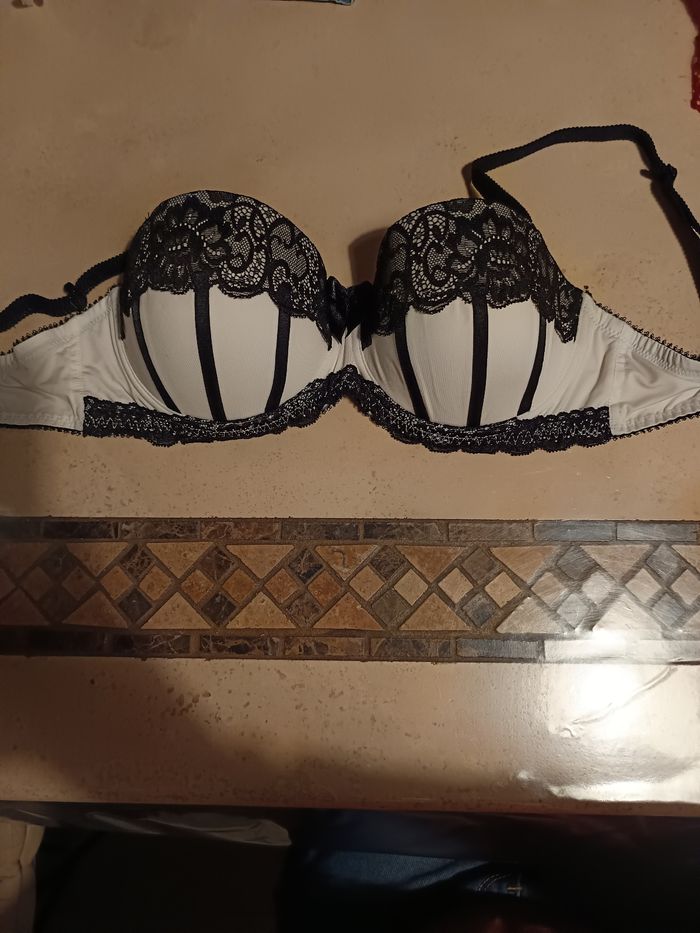Soutien gorge - photo numéro 2