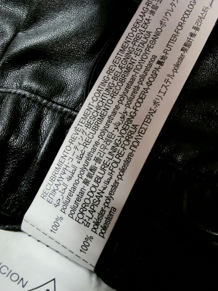 Pantalon carotte en simili cuir noir Zara T36 - photo numéro 10