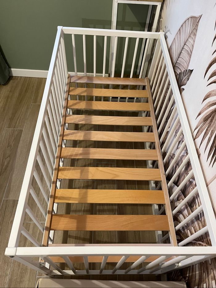 Lit bébé en bois avec matelas - photo numéro 3