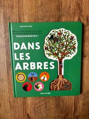 Livre Dans les arbres