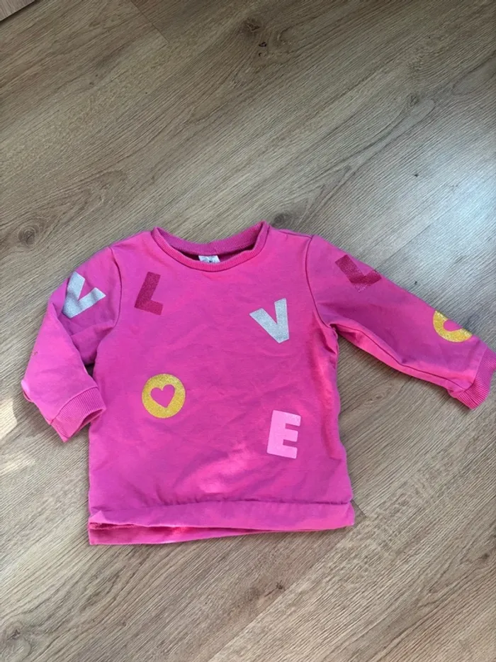 Pull rose U tout petits
