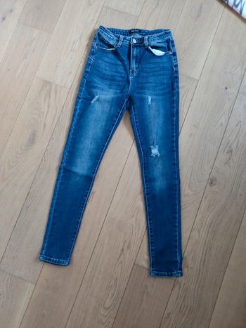 jeans troué