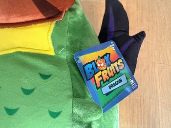 Peluche Roblox Blox Fruits Dragon officiel